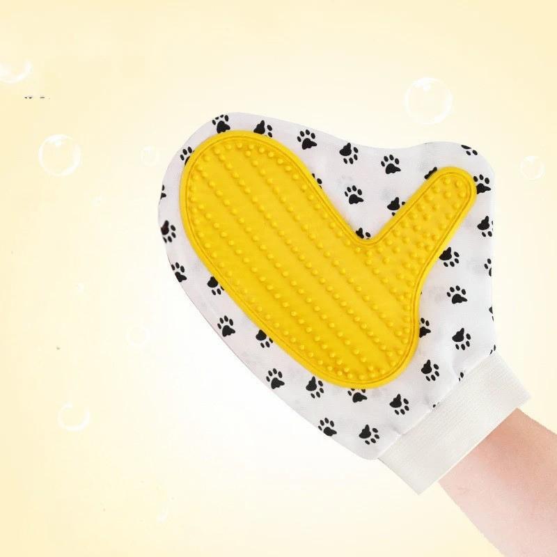 Silicone Bath Deshedding Glove – Clean, Brush, Control Shedding Fast - Dogs Peace™